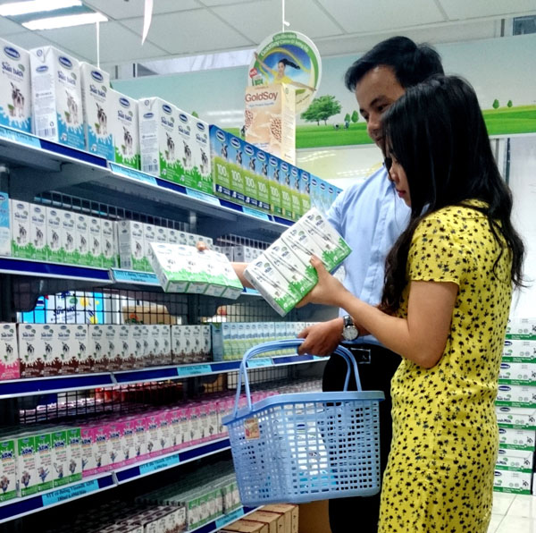 Vinamilk[-]được[-]vinh[-]danh[-]thương[-]hiệu[-]vàng[-]thực[-]phẩm[-]Việt[-]Nam[-]năm[-]2014